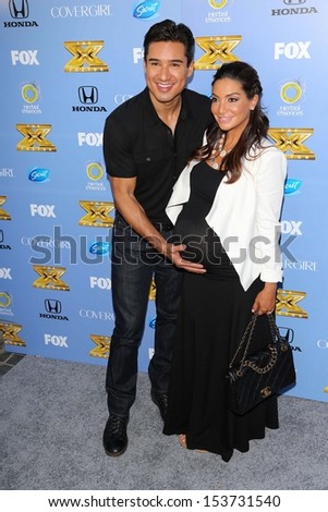 Mario Lopez and Courtney Laine Mazza at the \