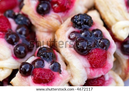 tarts with forest fruits