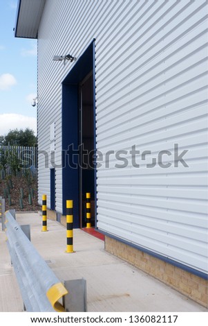 Loading bay entrance in a warehouse or industrial unit
