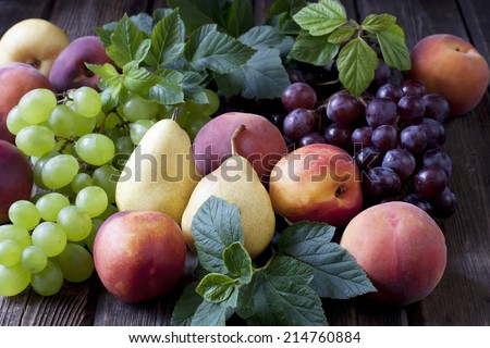 Juicy flavorful pears, grape, nectarines and peaches