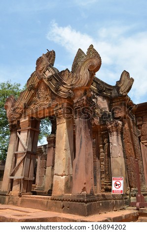 Gates of Banteay Srey the temple of the goddess