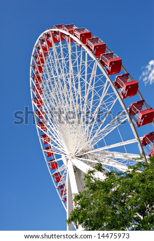 chicago navy pier giant ferris wheel close up