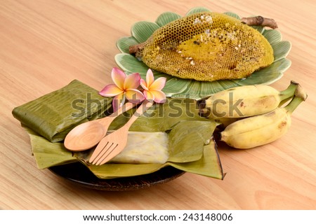 Breakfast Bananas, honey, banana cake Natural, health benefits (Thailand traditional sweets).