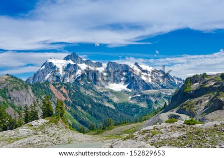 Gorgeous view, outlook at the Mount Baker lands and wilderness. North America.