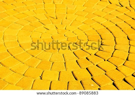circular path yellow brick road