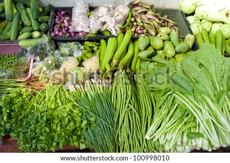 Fresh organic Fruits and vegetables in a farmers market