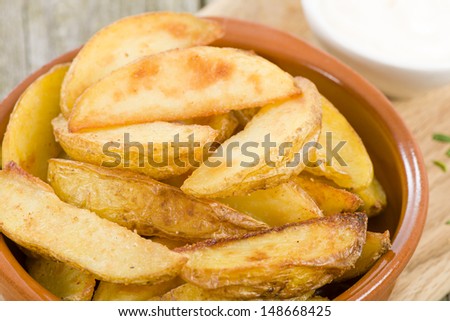 Potato Wedges - Crispy potato wedges served with aioli. Spanish tapas!