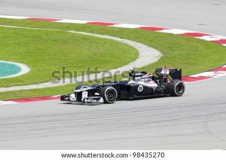 SEPANG, MALAYSIA-MARCH 23 : Formula One driver Pastor Maldonado of Williams F1 Team races during the first practice session on March 23, 2012 in Sepang International Circuit in Sepang, Malaysia.
