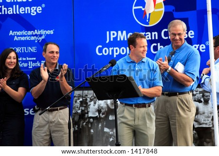 Steve Tasker of the Buffalo Bills at JP Morgan Chase Corporate Challenge, Buffalo, NY 6/9/2006