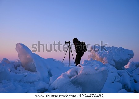 Similar – Foto Bild Sonnenuntergang mit Schollen im Winter mit Spree