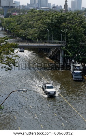 BANGKOK - NOV 10: worst flood disasters in years hits Bangkok streets. Bangkok flooding, 10 November 2011