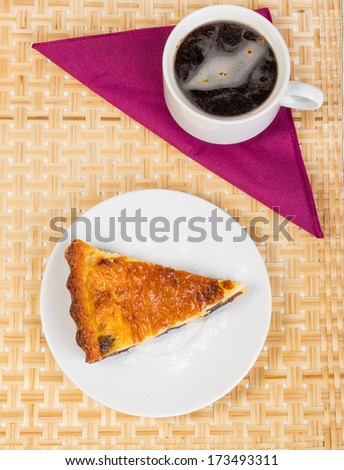 Pie dinner with prunes and coffee