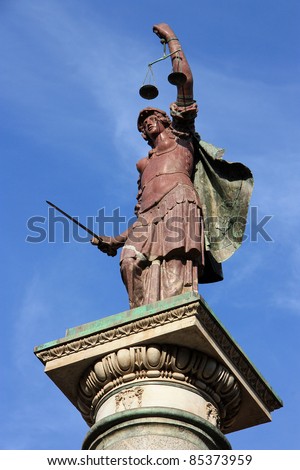 Statue of \'Justice\'