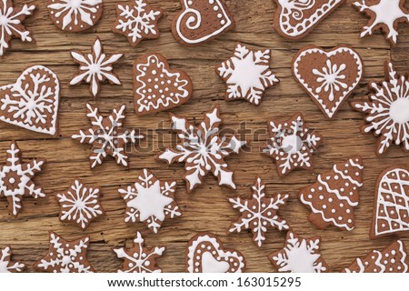 Gingerbread reindeer cookies and christmas decoration
