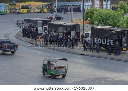 Bangkok ,Thailand - May 31 ,2014. victory Monument police to prevent rallies to protest the coup.