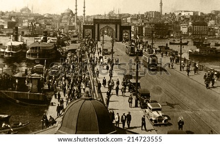 ISTANBUL, TURKEY - CIRCA 1900\'s :Vintage cityscape of Istanbul,old Galata bridge Turkey, circa 1900s.