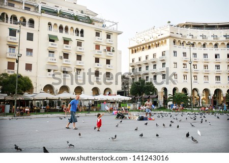 THESSALONIKI, GREECE - AUGUST 16: People at famous square Aristotelous and Electra Palace Hotel on August 16, 2008 in Thessaloniki, Greece. Thessaloniki is the second largest city in Greece.