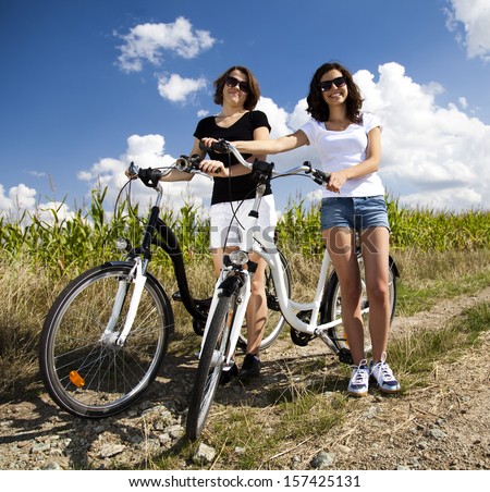 tour girls bike