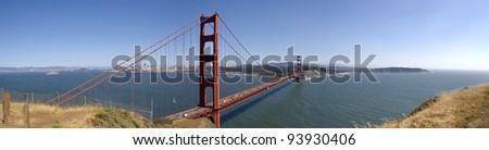 Golden Gate Bridge  panorama, with San Francisco in the background.