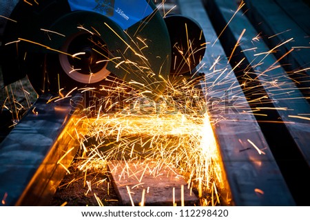 cutting steel with grinder closeup