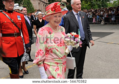 TORONTO-JULY 06: The Queen took a lengthy walkabout through crowds, who stood behind barriers in Toronto to catch a glimpse of Her Royal Highness in Toronto, July 06, 2010