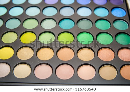 Colorful eyeshadow palette