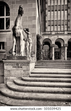 Black and white picture of Zurich University entrance.