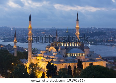 Suleymaniye mosque, a jewel shining through golden horn (Halic) Istanbul, Turkey