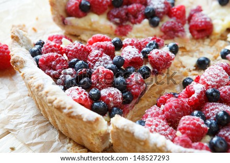 summer berry tart with custard cream, food