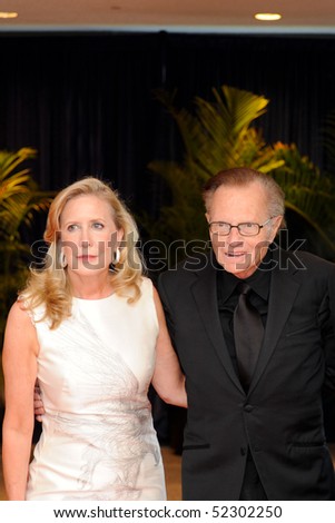 WASHINGTON MAY 1 - Larry King arrives at the White House Correspondents Association Dinner May 1, 2010 in Washington, D.C.