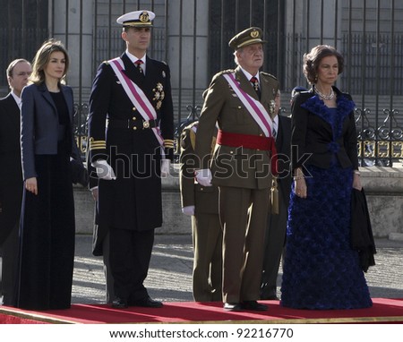 MADRID - JANUARY 06: Princess Letizia, Prince Felipe, King Juan Carlos I and Queen Sofia attend the Pascua Militar Ceremony at Royal Palace on January 6, 2012 in Madrid, Spain