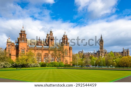 Kelvingrove Museum and Glasgow University - Scotland