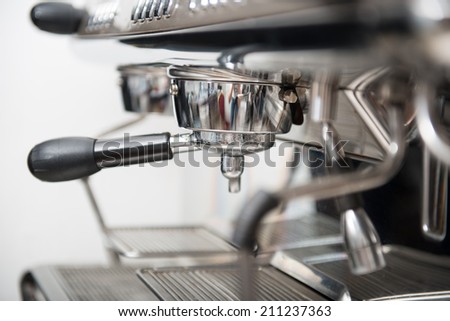 Great modern silver coffee machine is great for your everyday waking up