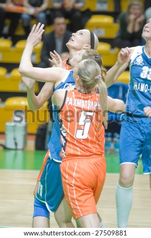 YEKATERINBURG, RUSSIA - MAR 26: Russian premier league championship women basketball game between UMMC (Yekaterinburg) and Dinamo-GUVD (Novosibirsk) March 26, 2009 in Yekaterinburg. UMMC won 84:65.