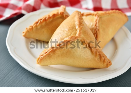 Three echpochmaks the traditional Tatar pastry on a plate