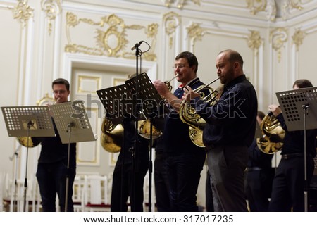 ST. PETERSBURG, RUSSIA - SEPTEMBER 7, 2015: Musicians of \