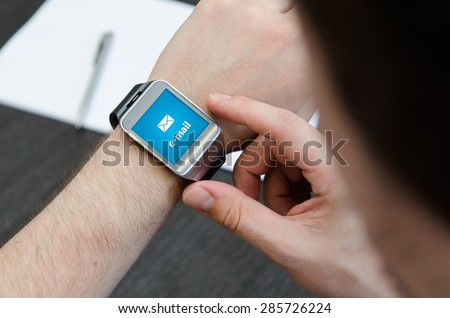 New e-mail notification on smart watch connected to smart phone