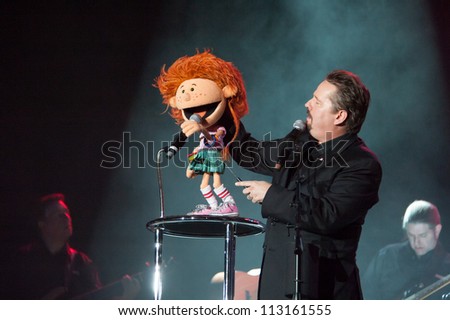 LINCOLN, CA - SEPT 15: AMG winner Terry Fator performs with Emma Taylor at Thunder Valley Casino Resort in Lincoln, California on September 15th, 2012
