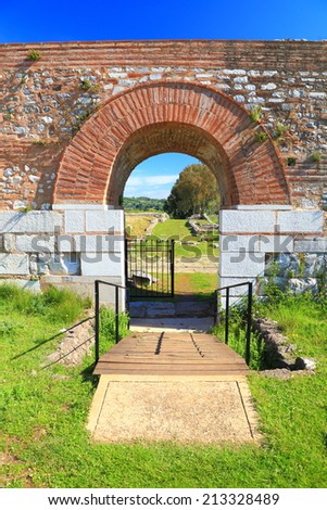 Brick arch above the gate to the roman city of Nicopolis, Greece