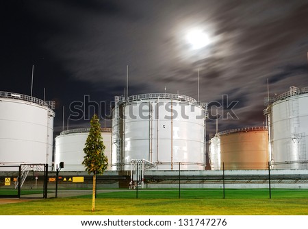 Fuel storage tanks at oil terminal