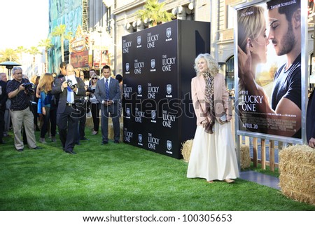 LOS ANGELES - APR 16: Blythe Danner at the premiere of Warner Bros. Pictures\' \'The Lucky One\' at Grauman\'s Chinese Theatre on April 16, 2012 in Los Angeles, California