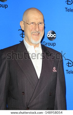 BEVERLY HILLS - AUG 4: James Cromwell at the 2013 Television Critics Association\'s Summer Press Tour - Disney/ABC Party at The Beverly Hilton Hotel on August 4, 2013 in Beverly Hills, California