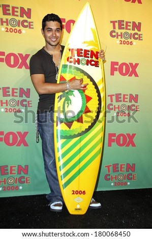 Wilmer Valderrama in the press room for TEEN CHOICE AWARDS 2006 - PRESS ROOM, Gibson Amphitheatre, Universal City, Los Angeles, CA, August 20, 2006