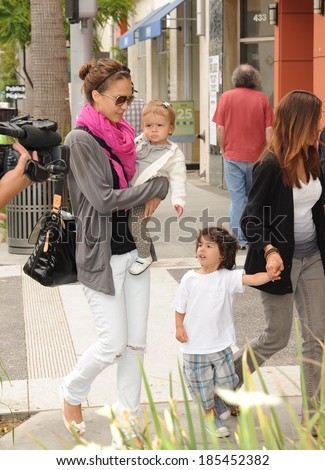 Jessica Alba, her daughter, Honor Marie Warren out and about for Jessica Alba Visits a Toy Store with her Daughter, Tom\'s Toys, Beverly Hills, CA May 30, 2009