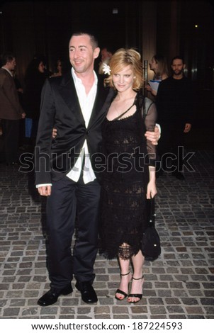 Jennifer Jason Leigh and Alan Cumming at the NYC premiere of The Anniversary Party, 6/4/2001