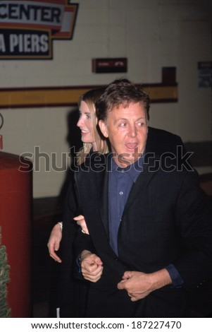 Paul McCartney and Heather Mills at AMNESTY INTERNATIONAL MEDIA SPOTLIGHT AWARDS, NY 1/28/2002