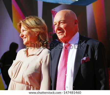 MOSCOW - JUNE 20: Tv host, journalist Vladimir Pozner at XXXV Moscow International Film Festival red carpet opening ceremony. Taken on June 20, 2013 in Moscow, Russia.