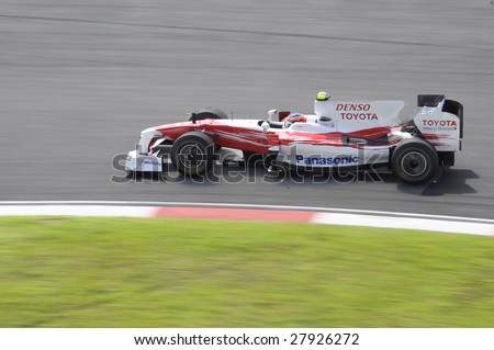 SEPANG, MALAYSIA - APRIL 3 : Toyota Formula One driver Timo Glock of Germany drives his car during the first practice session during 2009 Malaysian Formula 1 Grand Prix April 3, 2009 in Sepang.