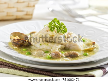 Similar – Foto Bild Seehechtfisch und Muscheln mit grüner Sauce