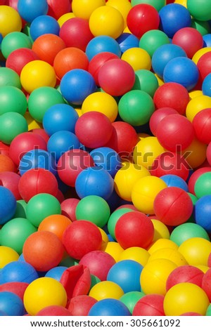 plastic colored balls